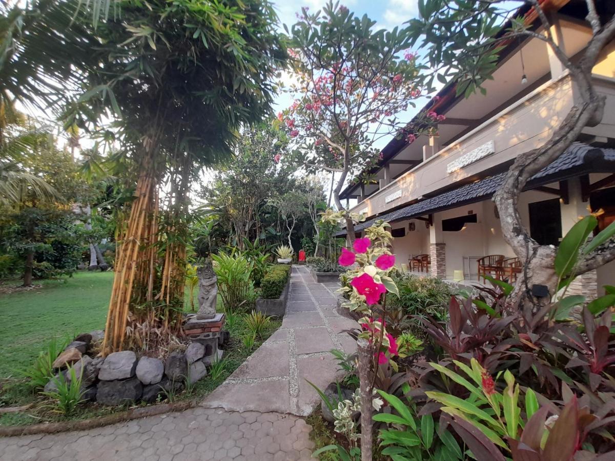 Puri Bali Hotel Lovina Eksteriør bilde